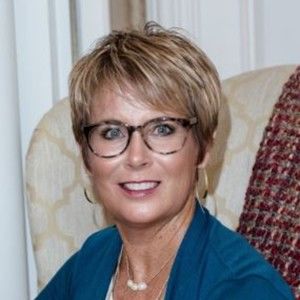 Meet your Posher, Lisa